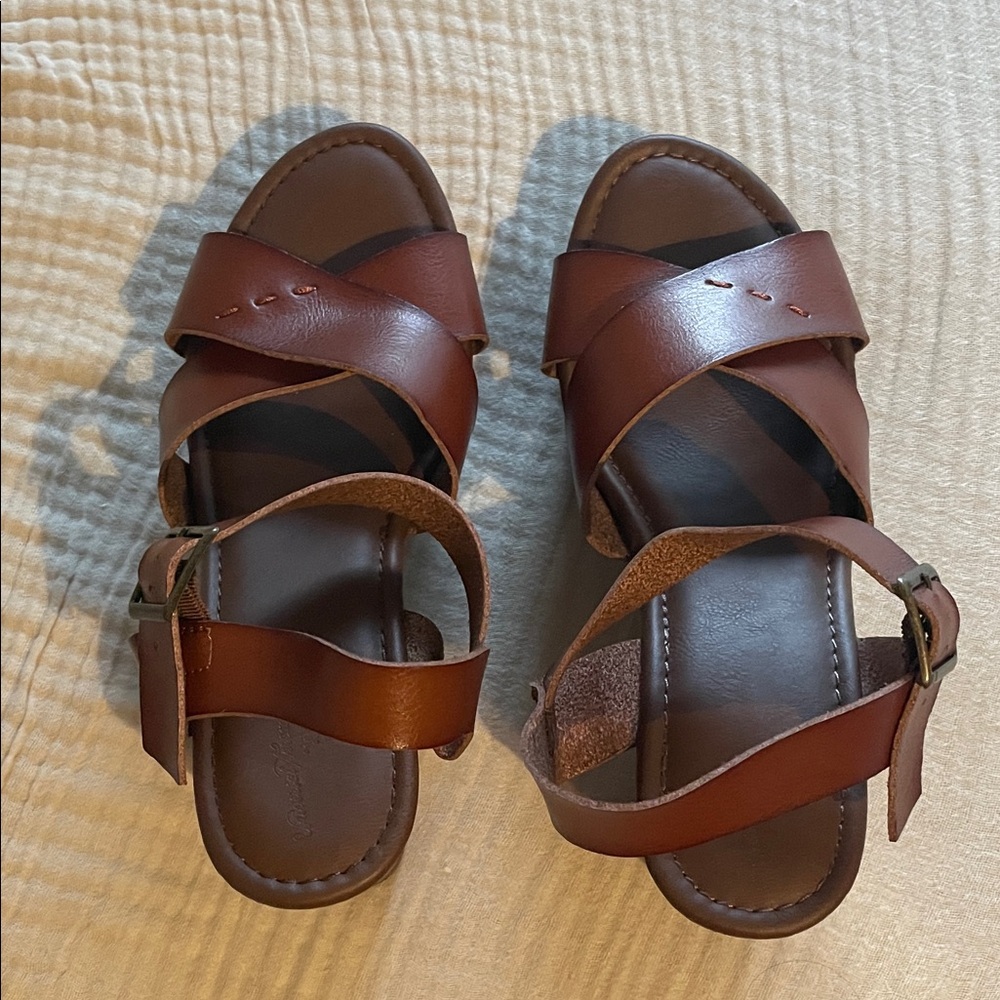 NWOT Universal Thread platform sandals - image 1